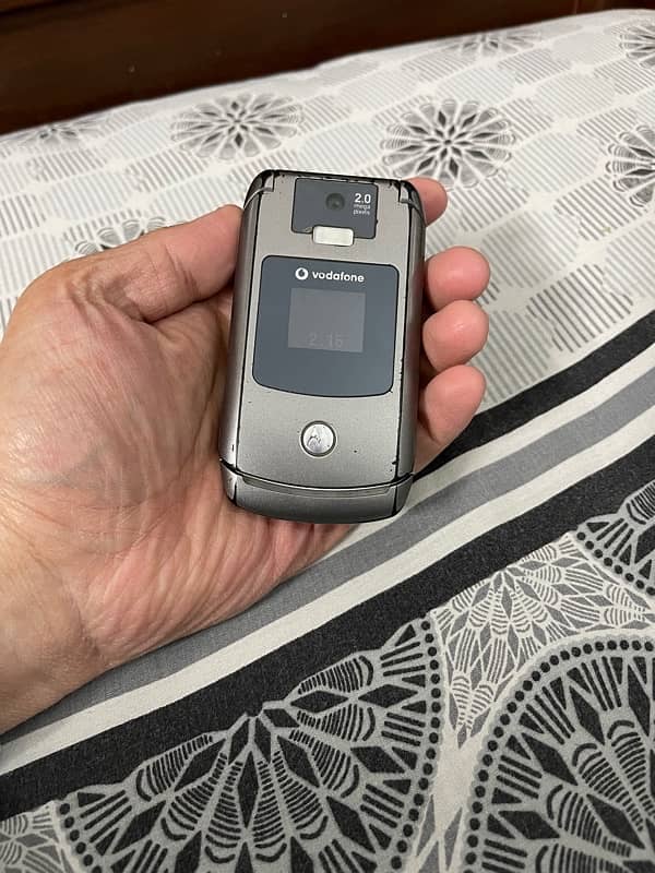 Motorola Razr V3x vintage for sale in excellent condition 6