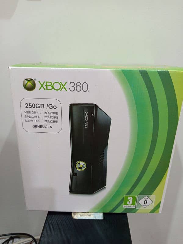 XBOX 360 slim 250 gb 1