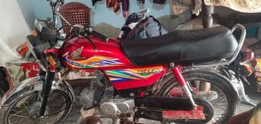 Honda bike CD 70 CG 0328/97/25/287/ urgent for sale model 2020