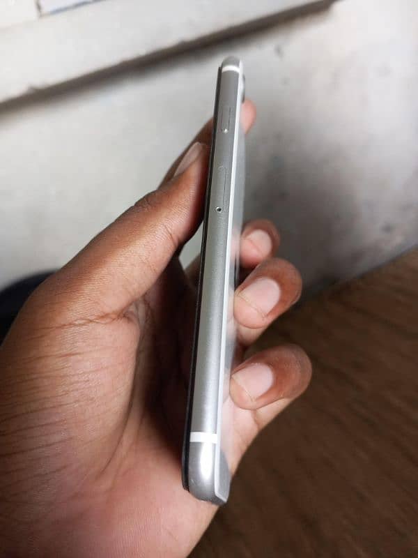 I phone SE 10 by 10 condition 1