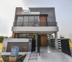 5 MARLA MODERN DESIGN HOUSE AVAILABLE FOR RENT IN DHA