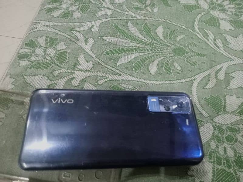 Vivo Y51s 1