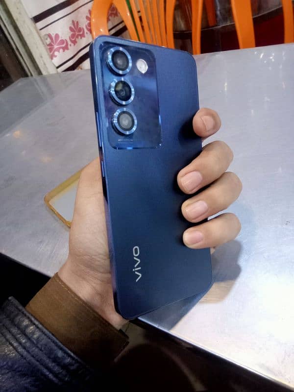 Vivo y 100 0