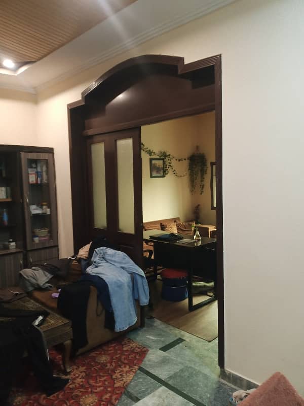 5 Marla Upper well maintained like new in Gulshan e Lahore society 4