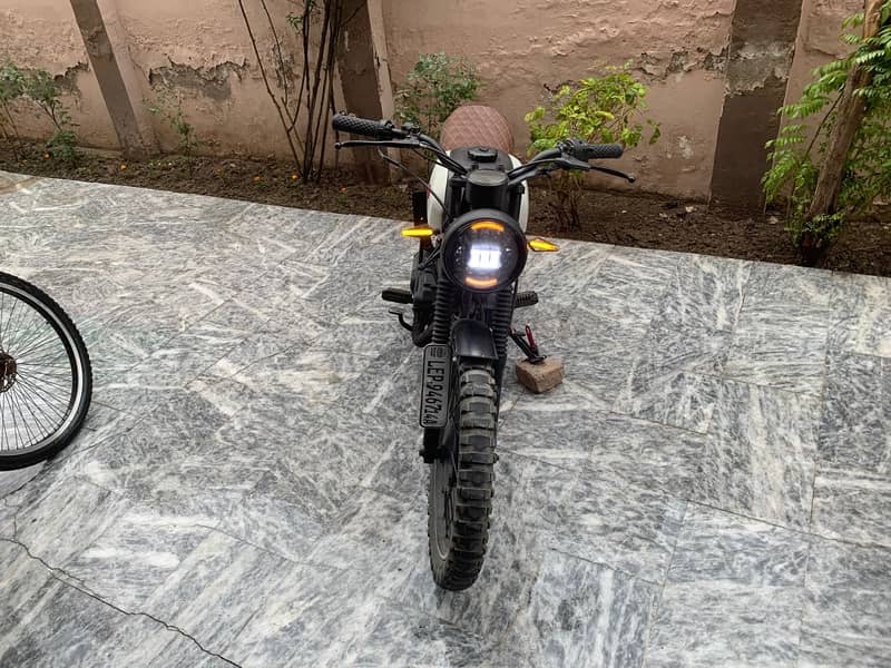 Honda CG 125 Cafe Racer for sale in lahore 2