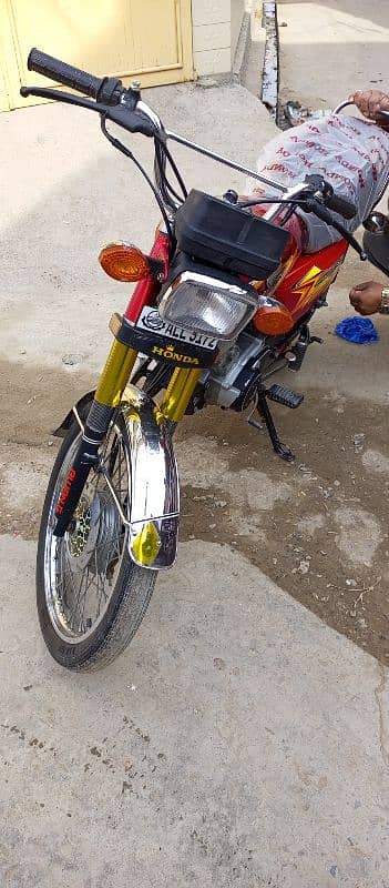 We have 3 type of bike which you want to buy tell me in inbox. 4