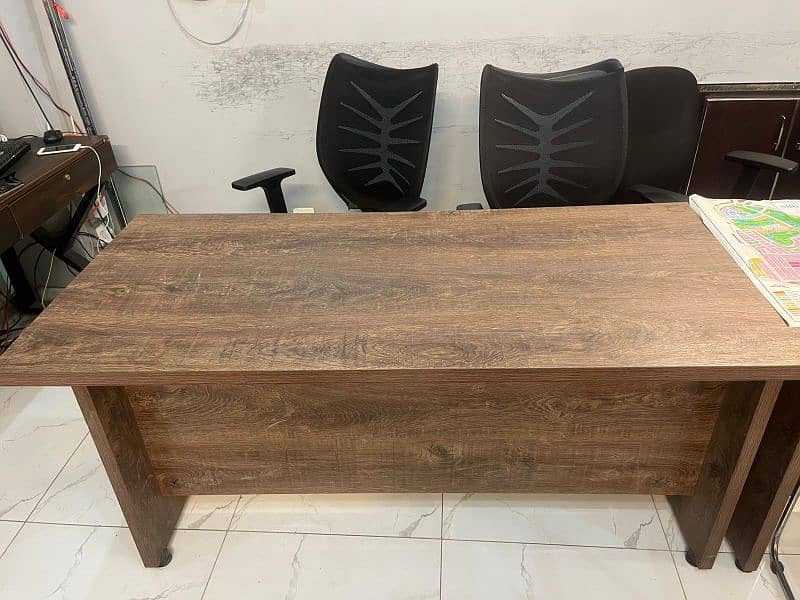 4 OFFICE TABLES FOR SALE 0