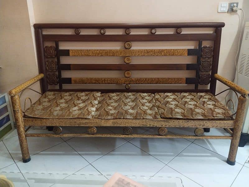 Full heavy iron sofa 5 seater with table 2