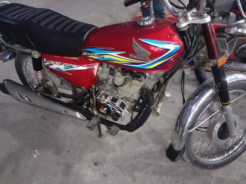 Honda 125 Red Color Total Genuine for sale in Faisalabad 3