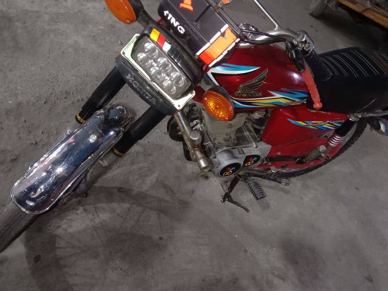 Honda 125 Red Color Total Genuine for sale in Faisalabad 4