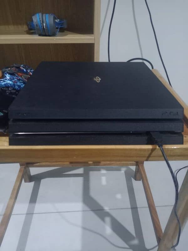 PS4 Pro Only 2 years used with games 0