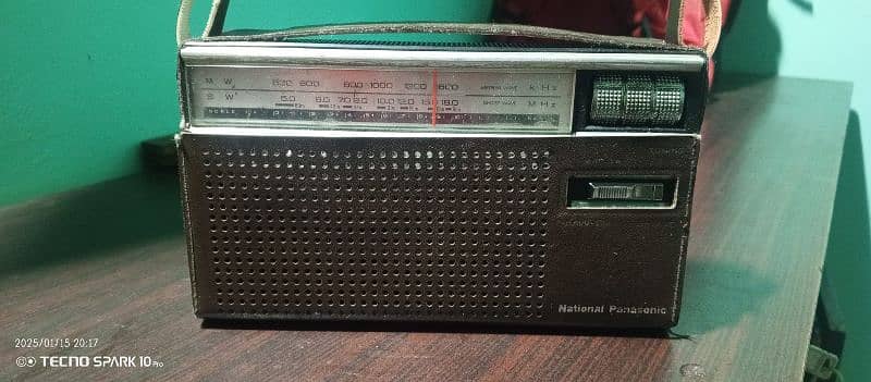 national Panasonic R218R 2band mw sw radio 0