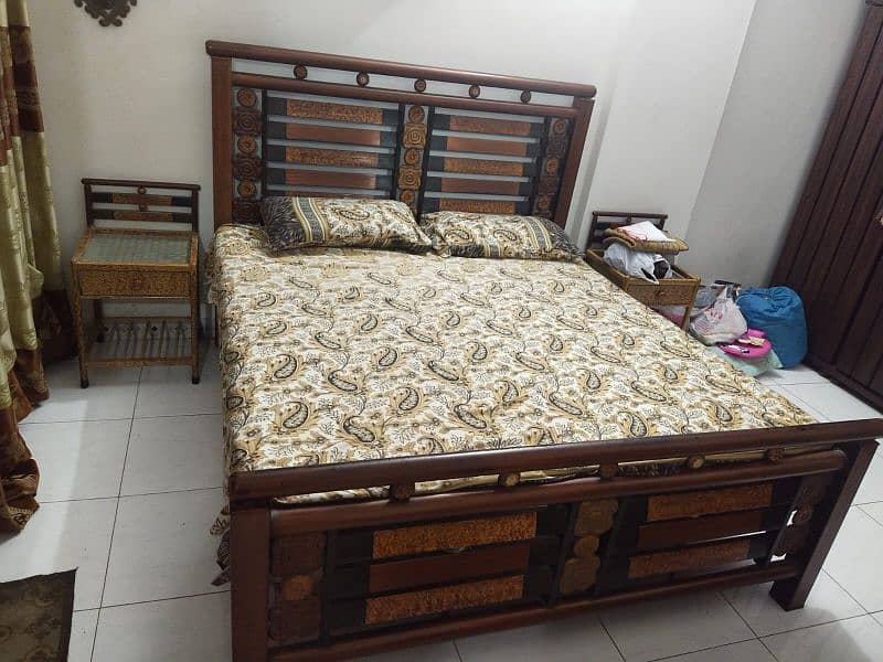 Full heavy iron double bed set with metress with dressing 6