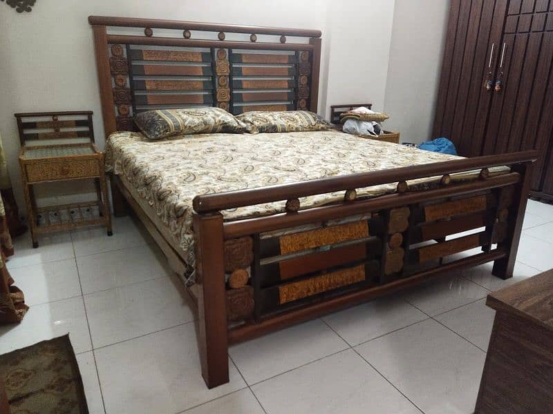 Full heavy iron double bed set with metress with dressing 7