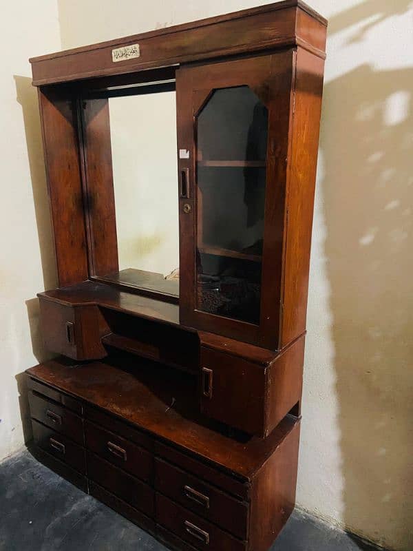 Used wooden dressing table 1