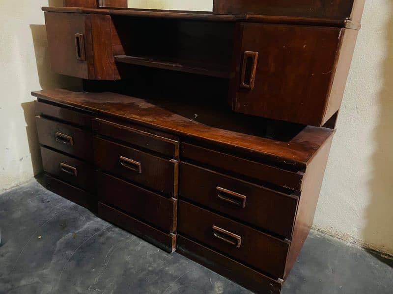 Used wooden dressing table 3