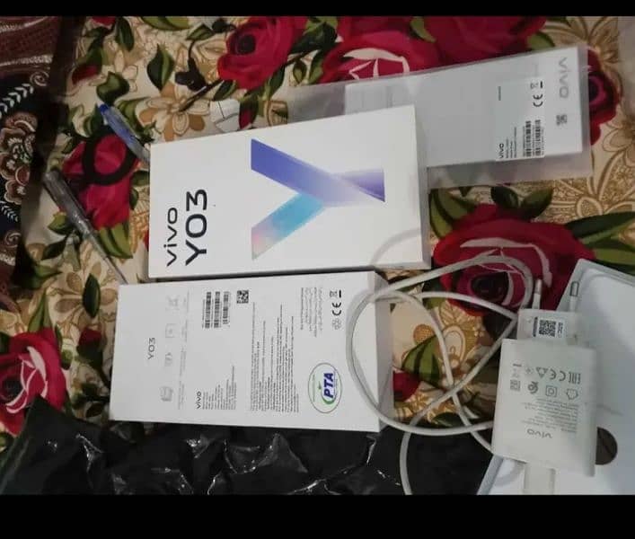 Vivo y03t srf 20 din full box h 4/64 Lush condition Exchange krna h 0