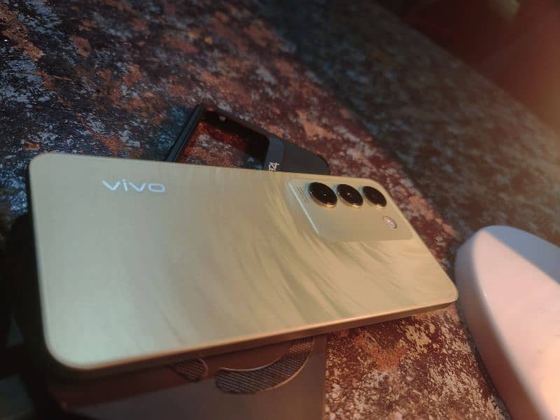 vivo y100 0