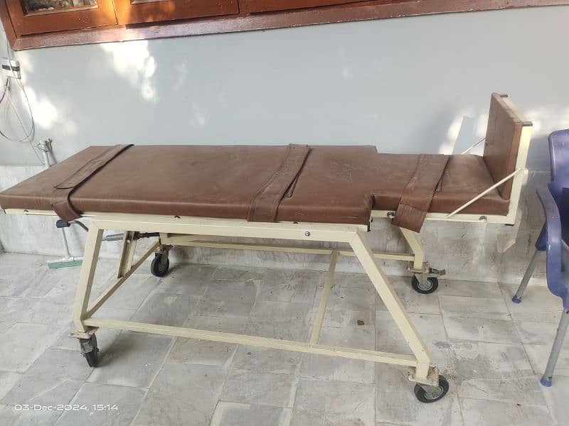 For sale Physiotherapy Bed 0