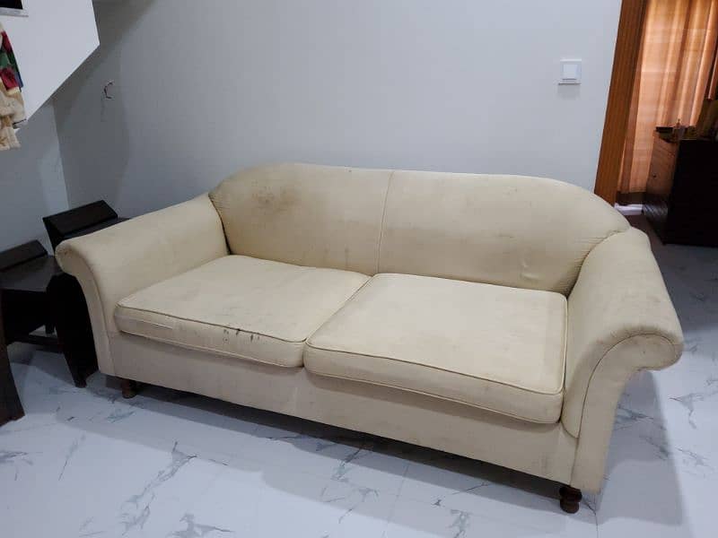3 Seator Sofa 7ftx3.5ft 4