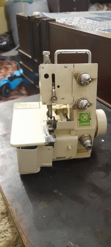 overlock sewing machine 1