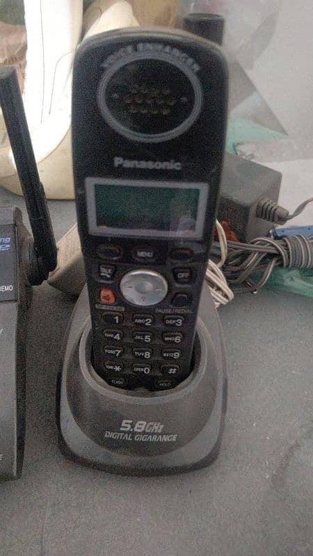 Panasonic cordless phone with three intercom 1