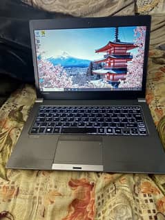 Toshiba i5 4th gen 4/128 m1 ssd laptop