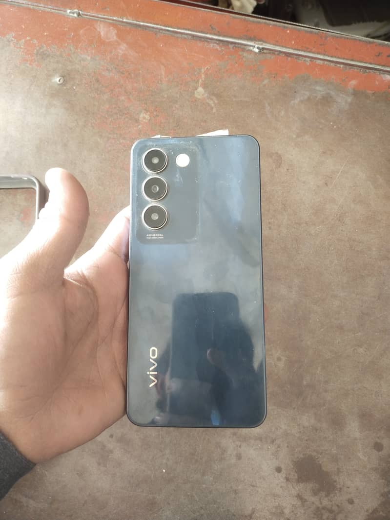 vivo y 100 8+8 256 2