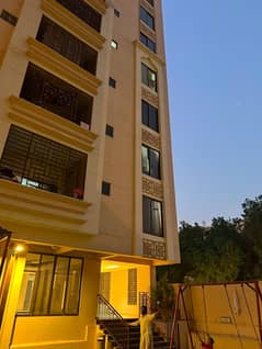 Chappal Court yard 3 Bed DD 3rd floor for RENT