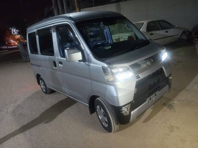 Daihatsu Hijet 2020 5