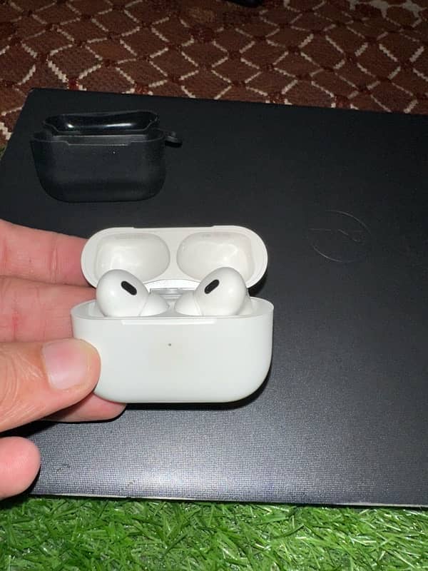 APPLE Airpods Pro - Gen 2 3