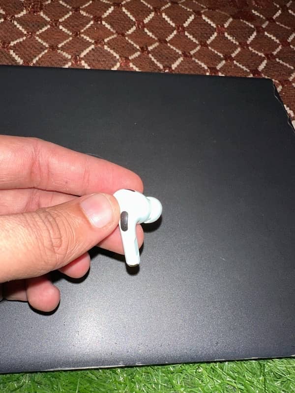 APPLE Airpods Pro - Gen 2 6