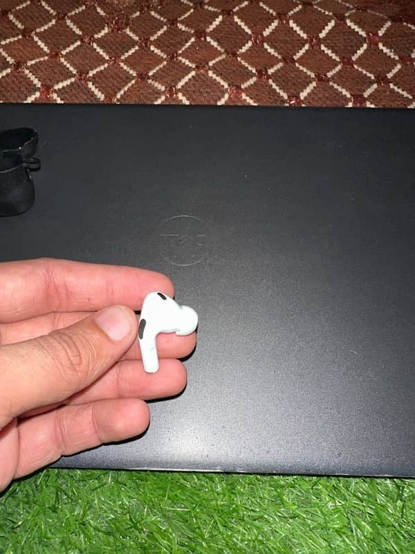 APPLE Airpods Pro - Gen 2 8