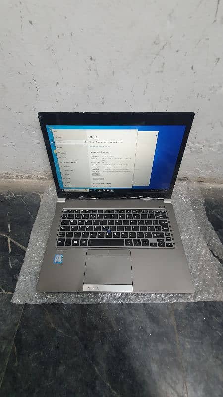 TOSHIBA Z30 CORE I5 6TH GENERATION 8GB RAM 256 SSD 2