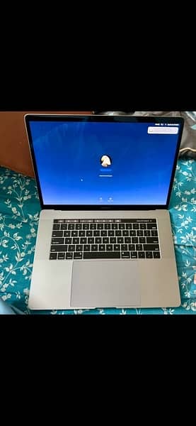 Macbook Pro 2019 , 15 inch 1