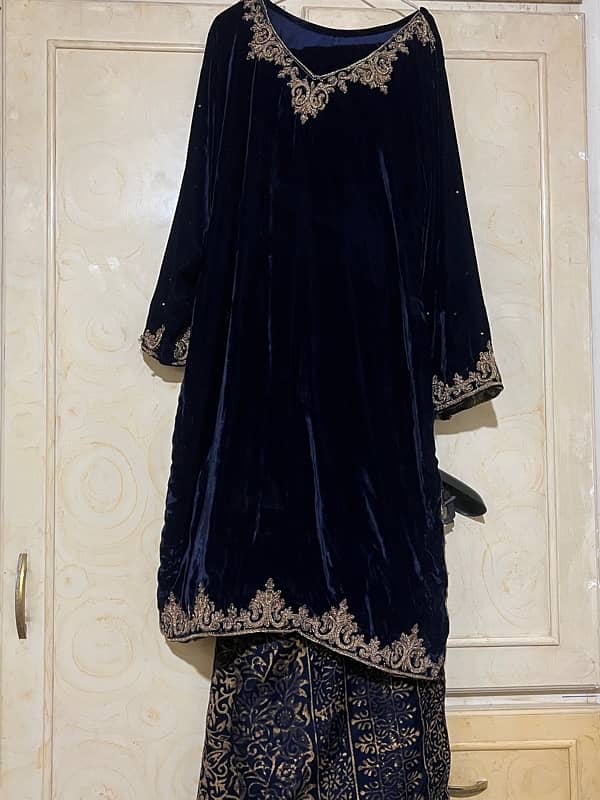 ROYAL BLUE VELVET DRESS 2