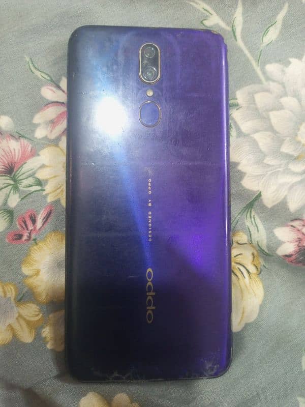 oppo F11 4 64 memory 1