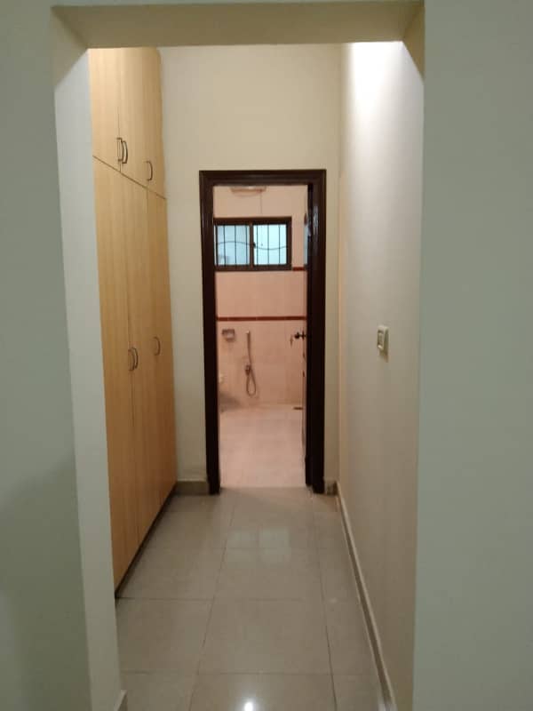 Ideal Location 10-Marla 04-Bedrooms House Is Available For Rent In Sector-A, Askari-10, Lahore Cantt 6