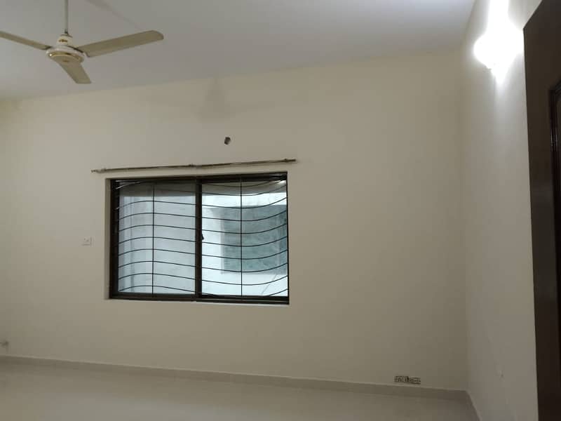 Superb Location 10-Marla 04-Bedrooms House Is Available For Rent In Sector-C, Askari-10, Lahore Cantt 3