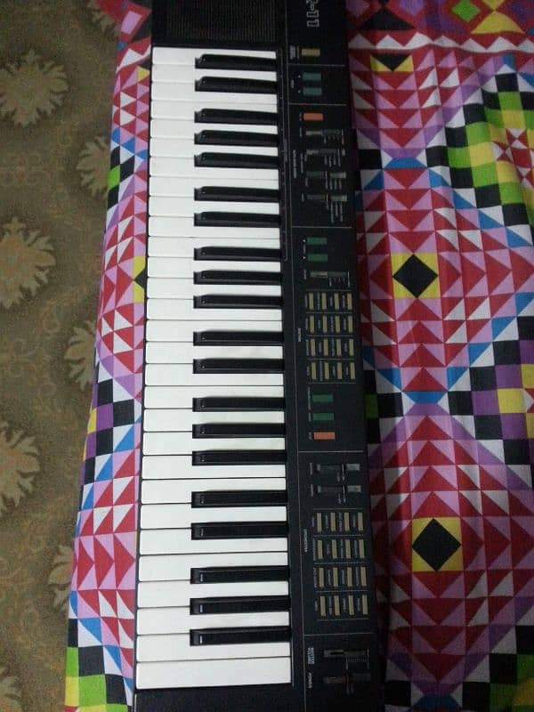 Yamaha PSR-11 Piano 3