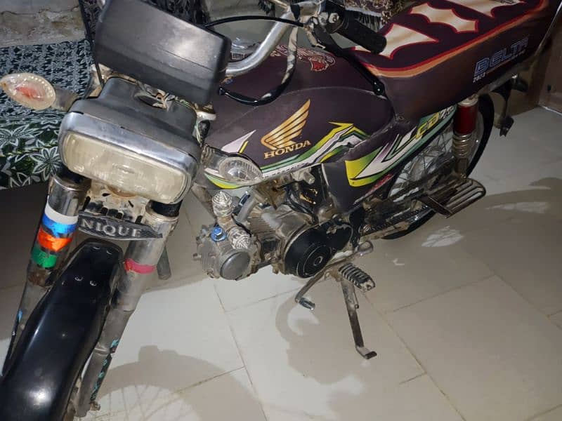 Urgent Selling Unique 70CC Motorbike 2008 in Good Condition 3