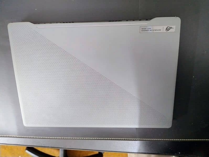 Asus Zephyrus G14 GA401IU 1