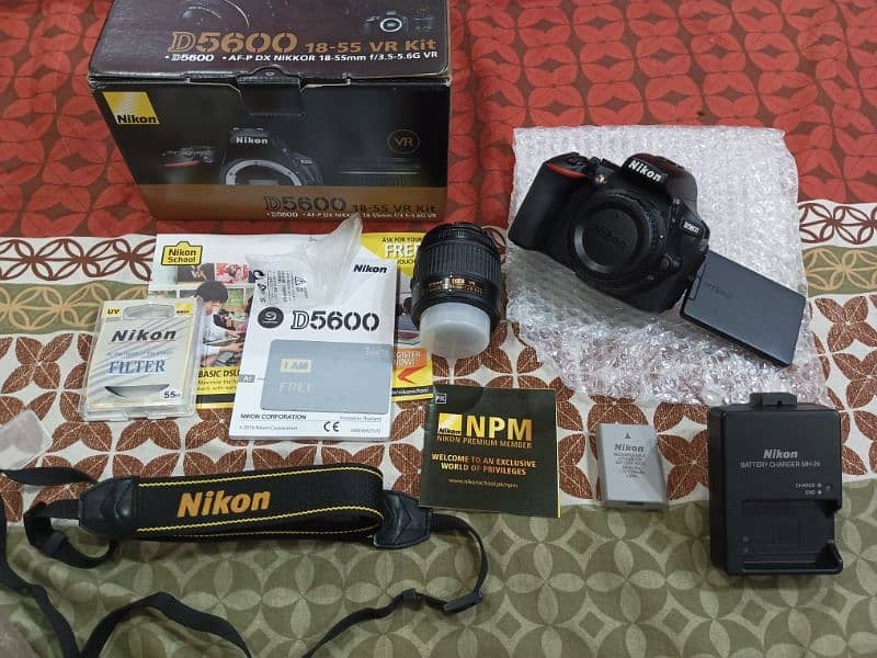 Nikon D5600 ( Just Box Open) 0