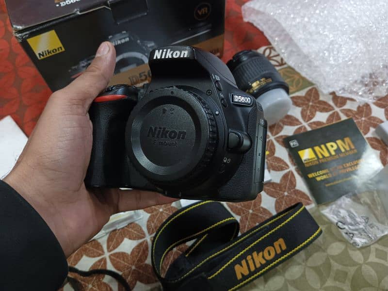 Nikon D5600 ( Just Box Open) 1