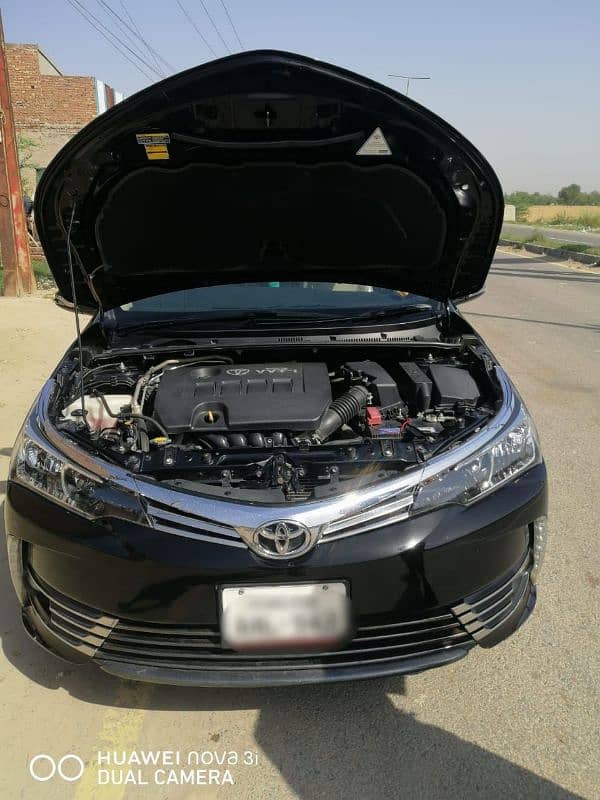 Toyota Corolla Altis 1.6 2020 4