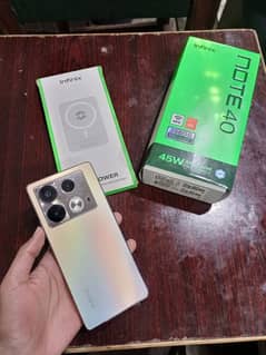 Infinix note 40 8gb ram 256 gb room full box with wireless charging