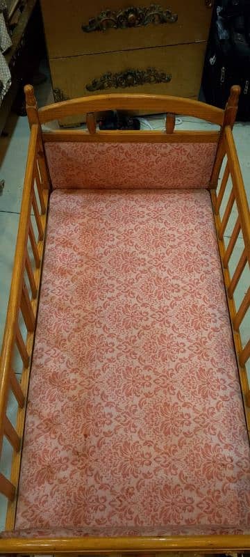 wooden baby cot good condition 3