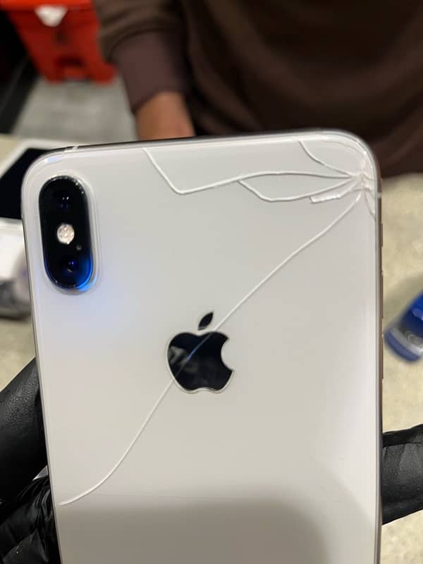 IPhone xsmax 256gb pta 5