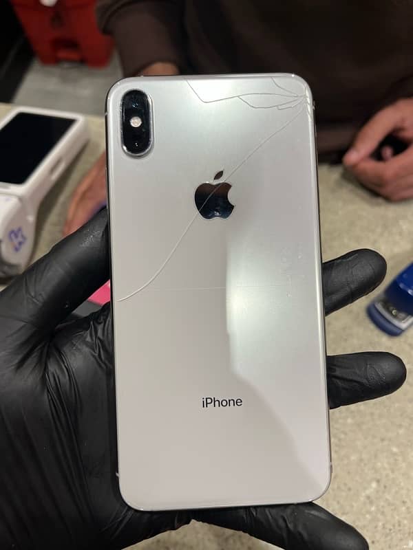 IPhone xsmax 256gb pta 6