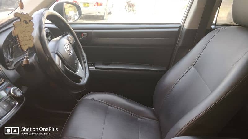 Toyota Corolla Axio 2017 9